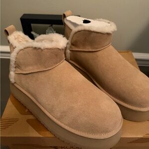 Koolaburra Beige Ankle Boots with Cozy Lining